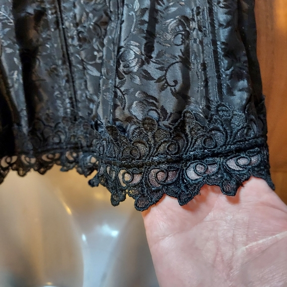 Vintage Frederick's Of Hollywood Black Brocade Lace-Up Corset - Picture 4 of 7